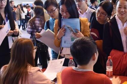 大学生在校内选择哪些兼职做比较好